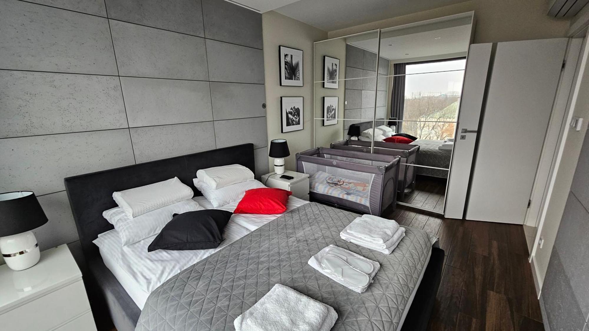 Your Apartment Unia Art Residence Люблін Екстер'єр фото
